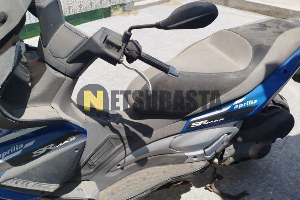 Aprilia SR Max 300 2013