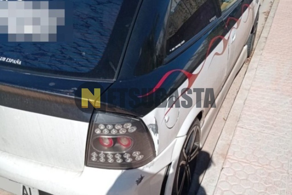 Opel Astra 2.0 DTi 2000