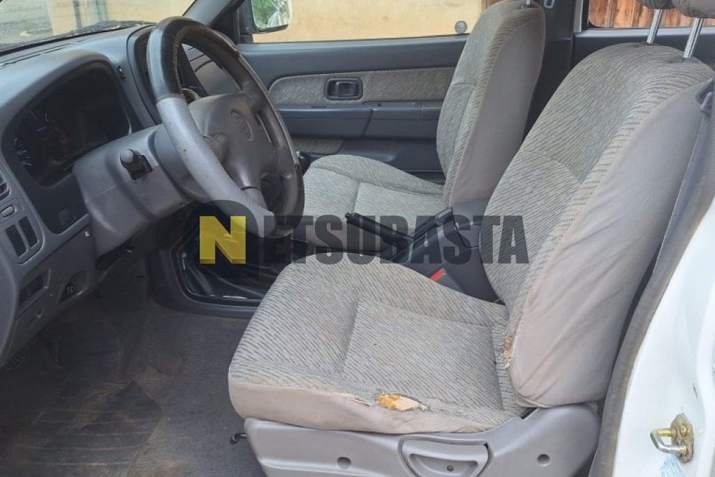 Nissan Pick-Up 2.5 TD 4x4 Navara 2001