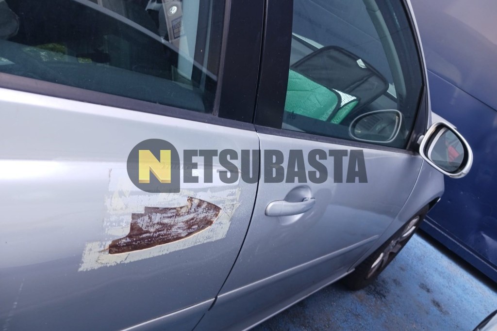 Volkswagen Golf 1.6 FSI 2004