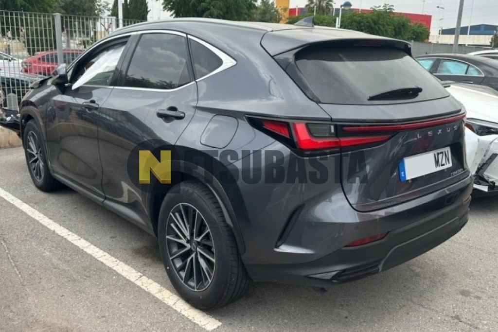 Lexus NX 450h+ 4X4 2025