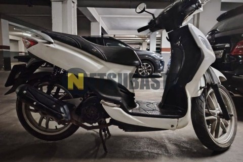 Yamaha Majesty 125 2001