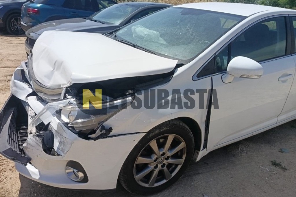 Toyota Avensis 2.0 D4-D 2012
