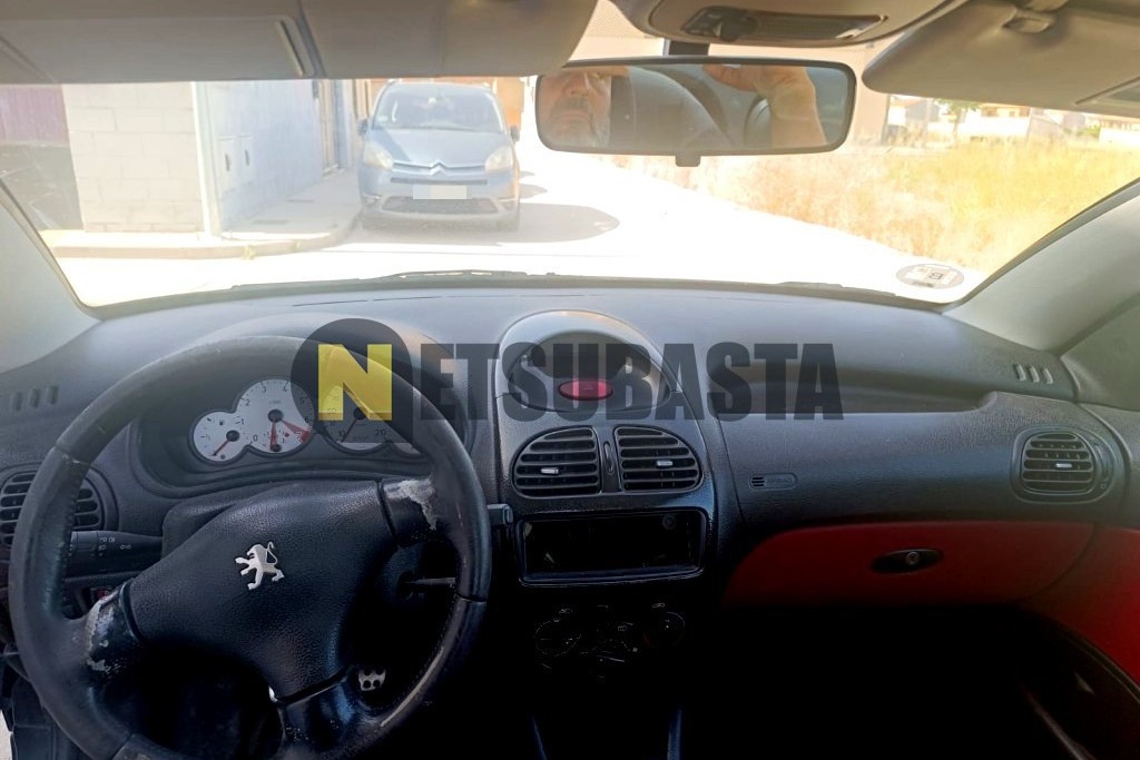 Peugeot 206 Coupé Cabrio 1.6 2001