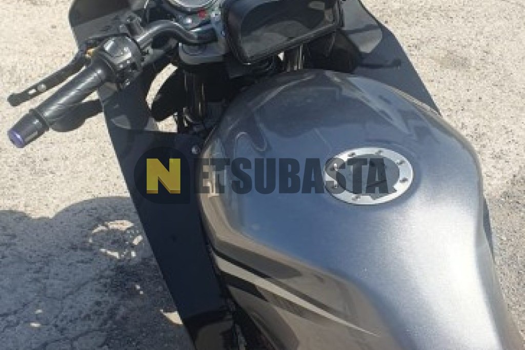 Suzuki GS 500 F 2008
