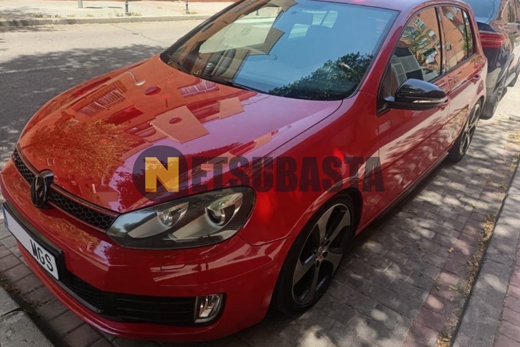 Volkswagen Golf GTI 2.0 TSI 2010