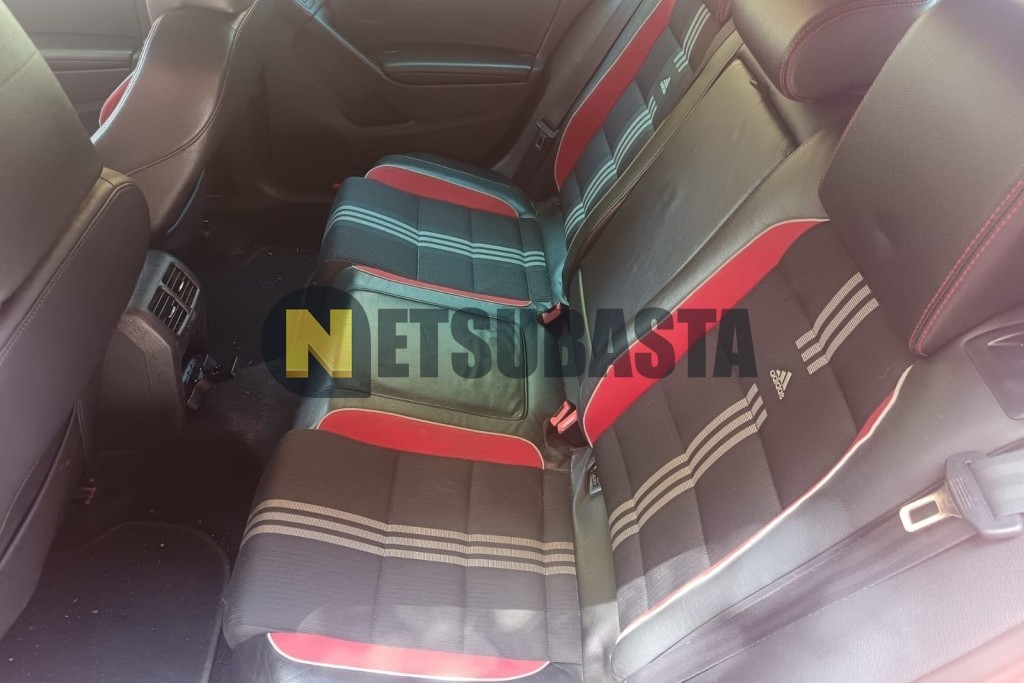 Volkswagen Golf GTI 2.0 TSI 2010