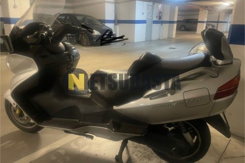 Suzuki GS 500 F 2008