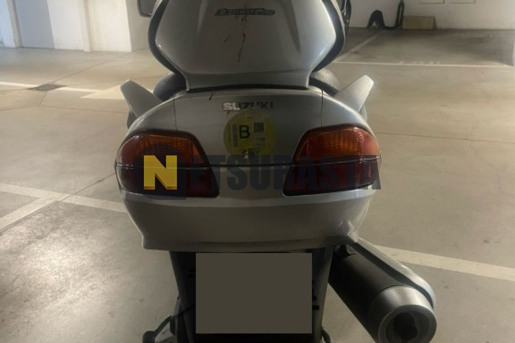 Suzuki BURGMAN 650 Executive 2002