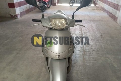 Yamaha Majesty 125 2001