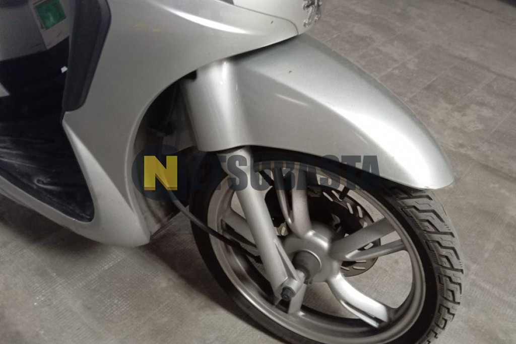 Peugeot Tweet 125 2011