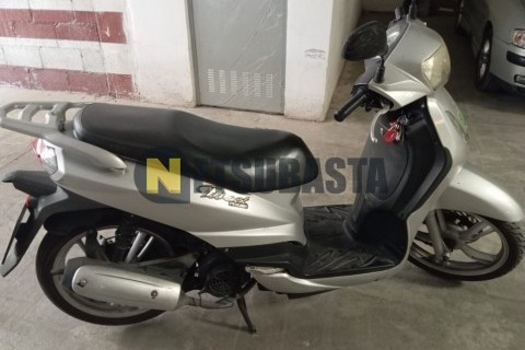 Yamaha Majesty 125 2001
