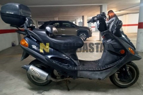 Suzuki AN 650 Burgman 2002
