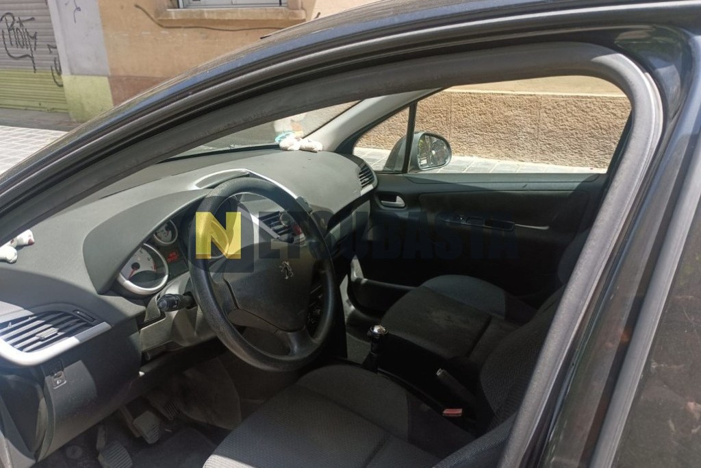 Peugeot 207 1.4i 2011