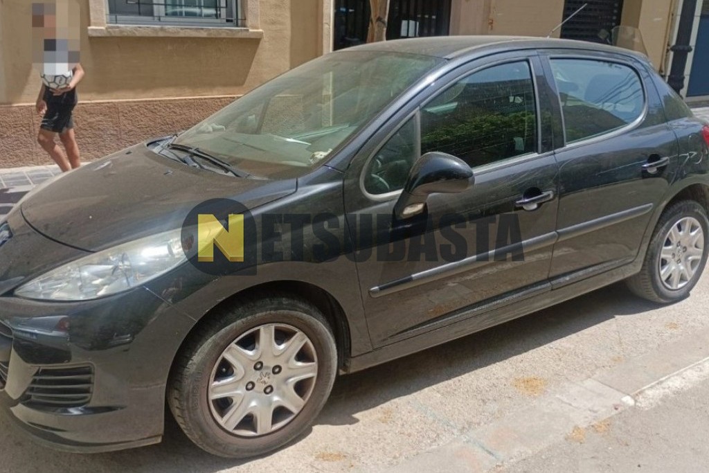 Peugeot 207 1.4i 2011
