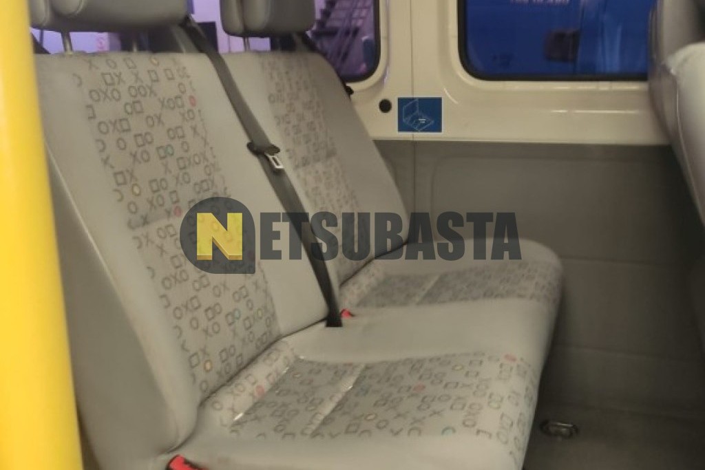 Volkswagen Crafter 2.5 TDI Autobús 2010
