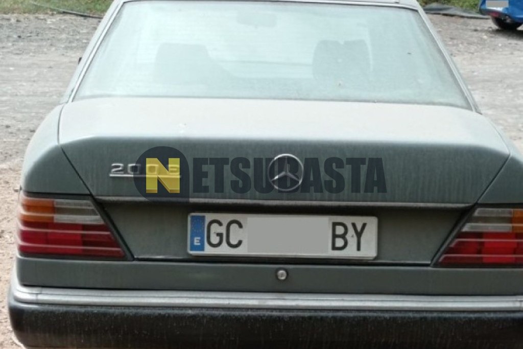 Mercedes-Benz 200E 1990