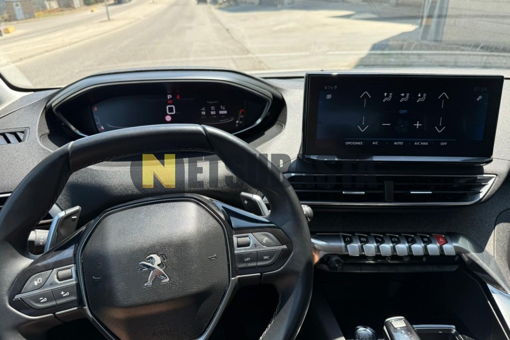 Peugeot 3008 1.5 BlueHDi EAT8 2021