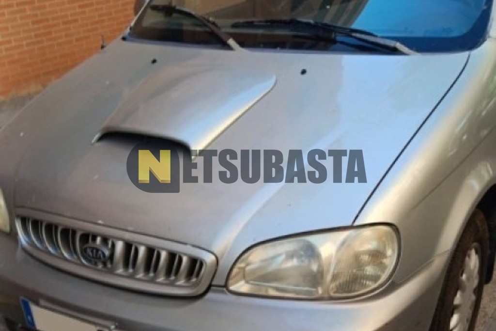 Kia Carnival 2.9 TDI 2001