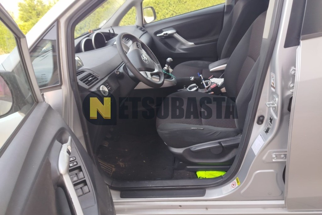 Toyota Verso 2.0 D-4D 2011