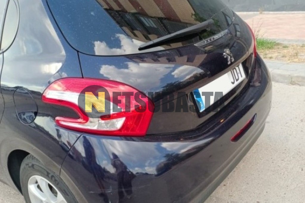 Peugeot 208 1.2 PureTech 2015