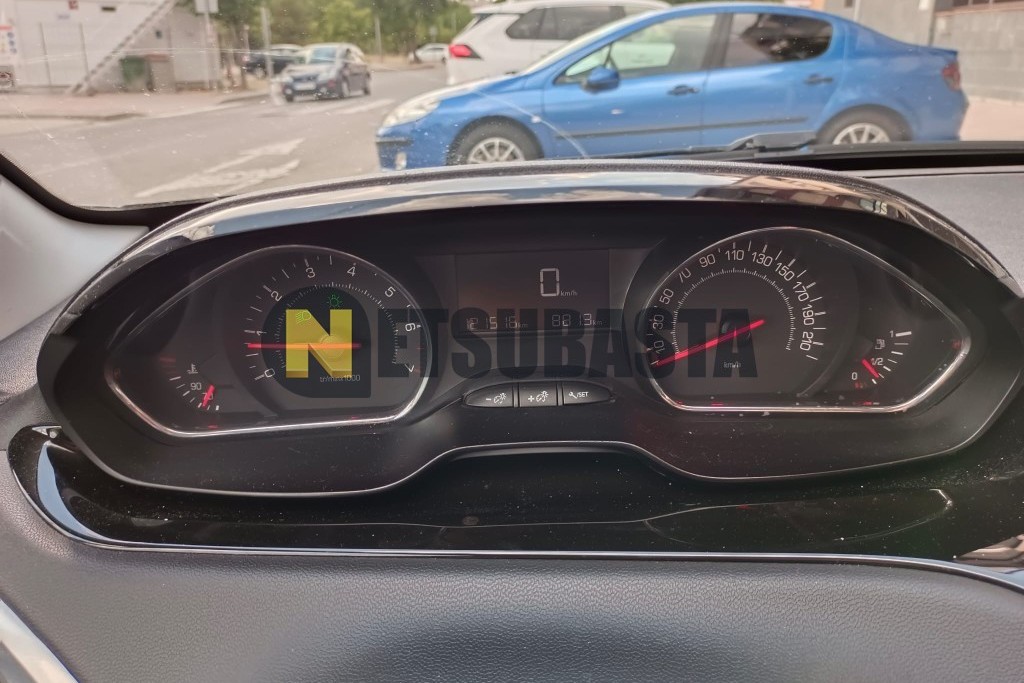 Peugeot 208 1.2 PureTech 2015