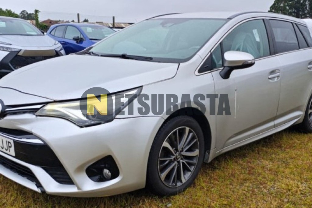 Toyota Avensis Touring Sports 150D 2015