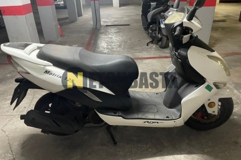 Riya Matrix 125 2015