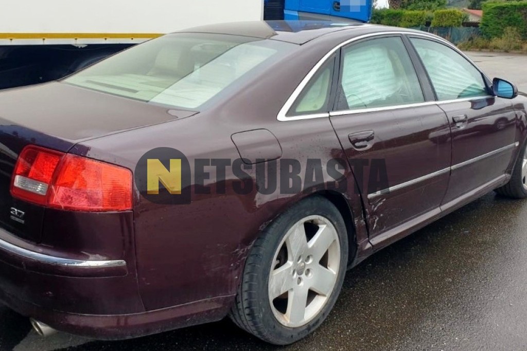 Audi A8 3.7 quattro tiptronic 6 vel. 2003