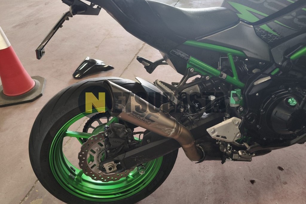 Kawasaki Z 900 2023