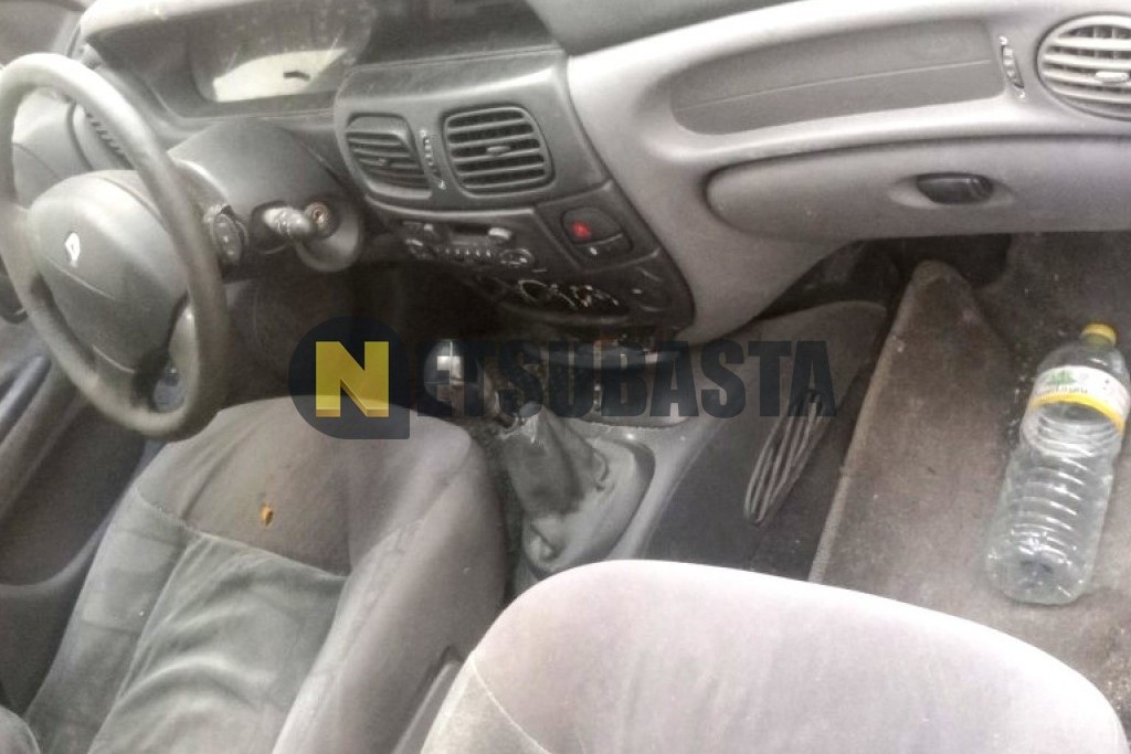 Renault Megane 1.9 D 1999