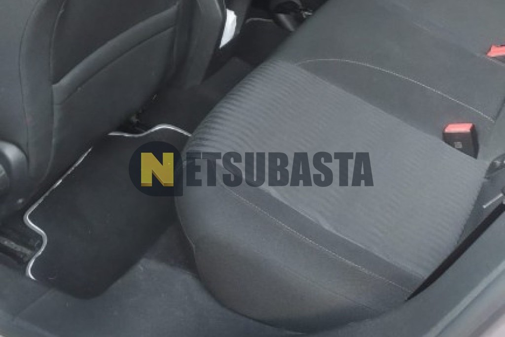 Peugeot 308 1.6 HDi 2013