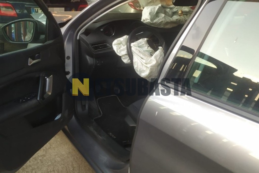 Peugeot 308 1.6 HDi 2013