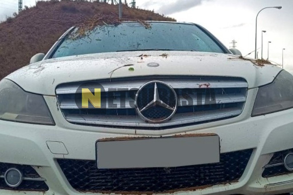 Mercedes-Benz C 180 2012