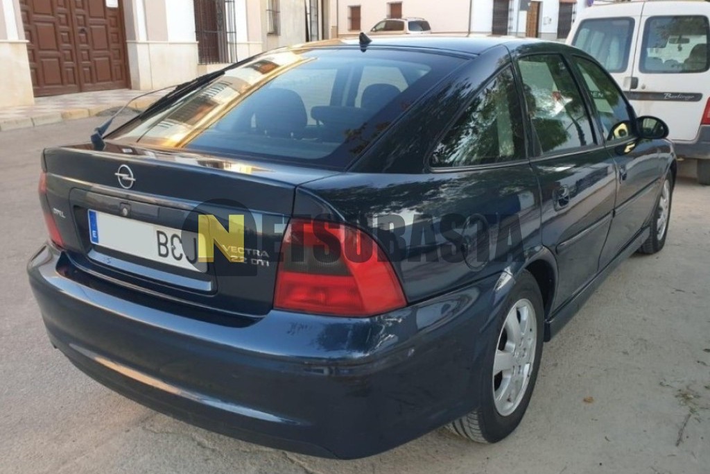 Opel Vectra 2.2 DTI 2000