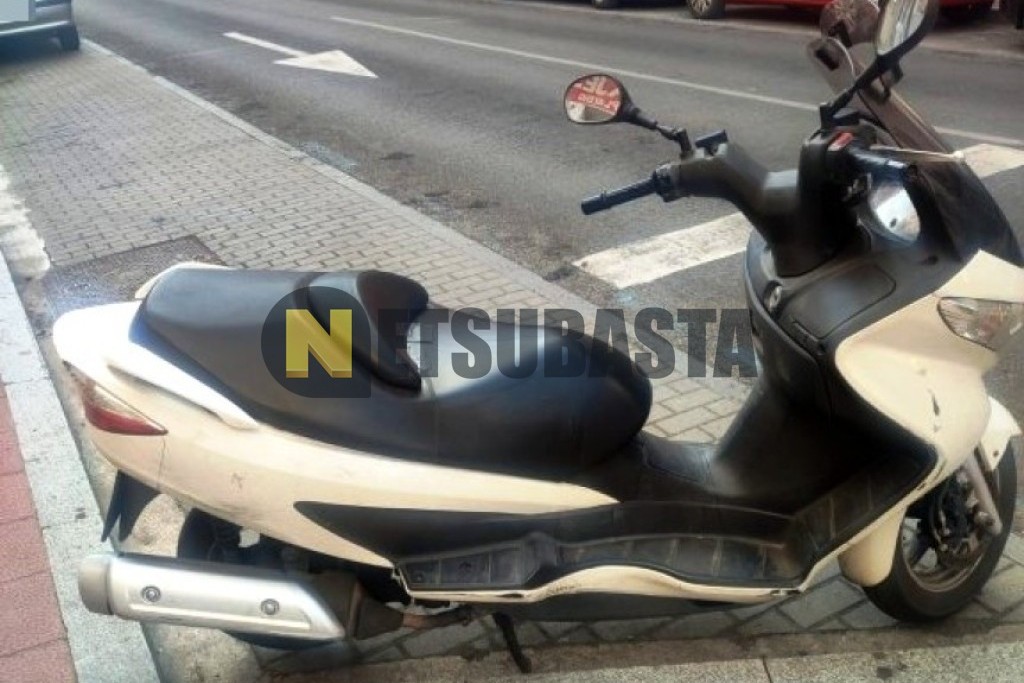 Suzuki BURGMAN 200 2010