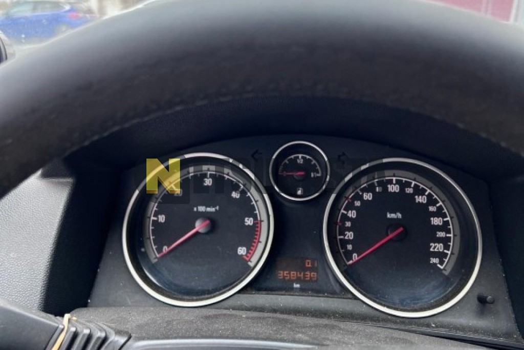 Opel Astra GTC 1.9 CDTi 2006