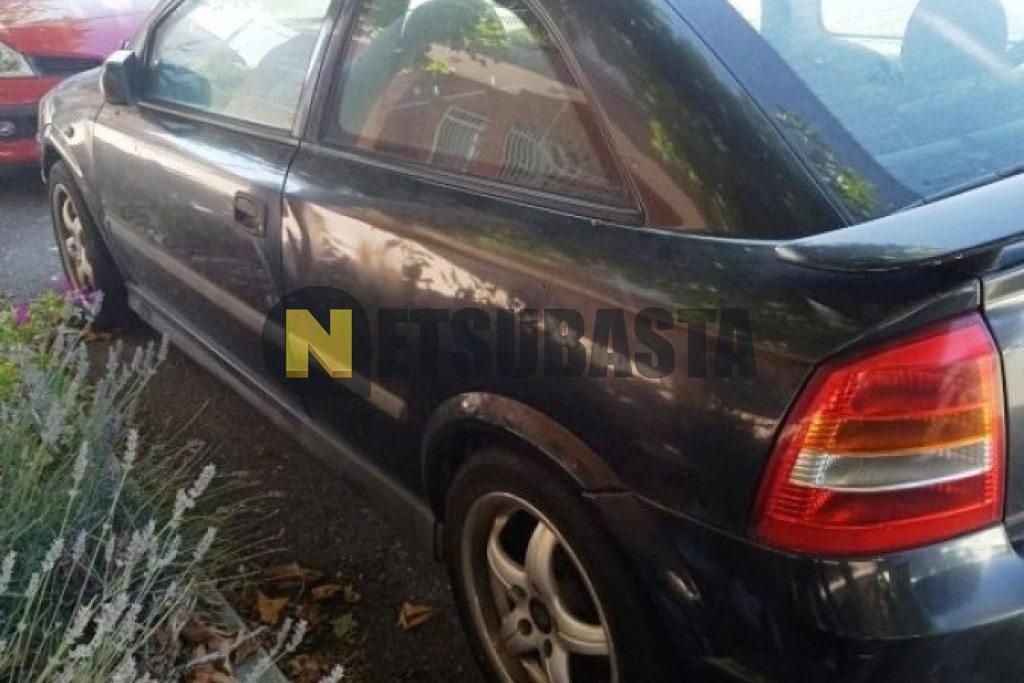 Opel Astra 2.0 DI 16v 2001