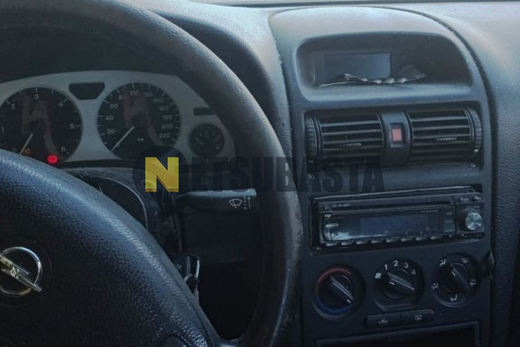 Opel Astra 2.0 DI 16v 2001