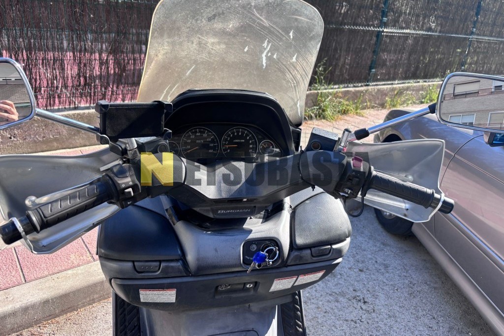 Suzuki Burgman 400 2005