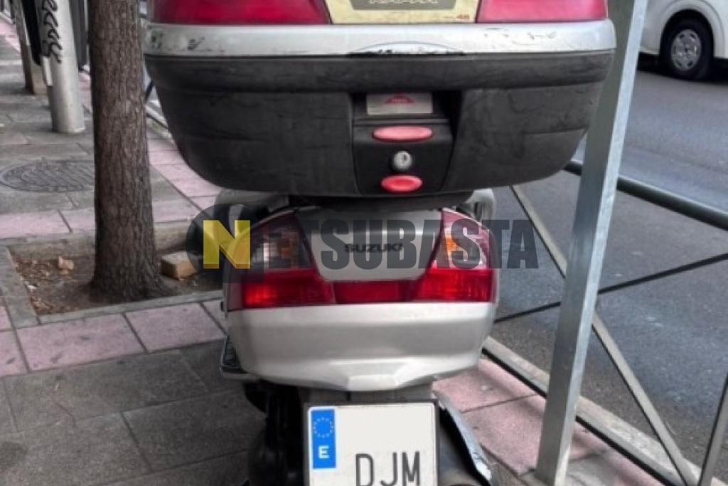 Suzuki Burgman 400 2005