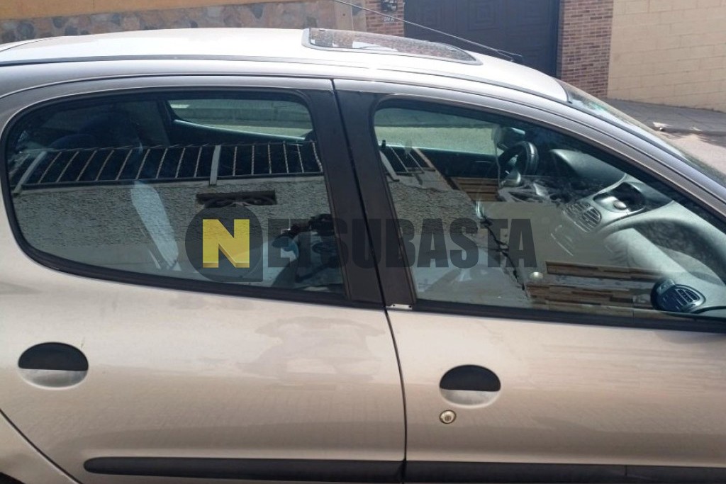 Peugeot 206 1.6 Aut. 2001