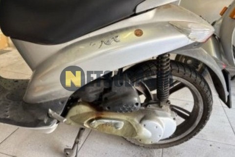 Suzuki BURGMAN 200 2011