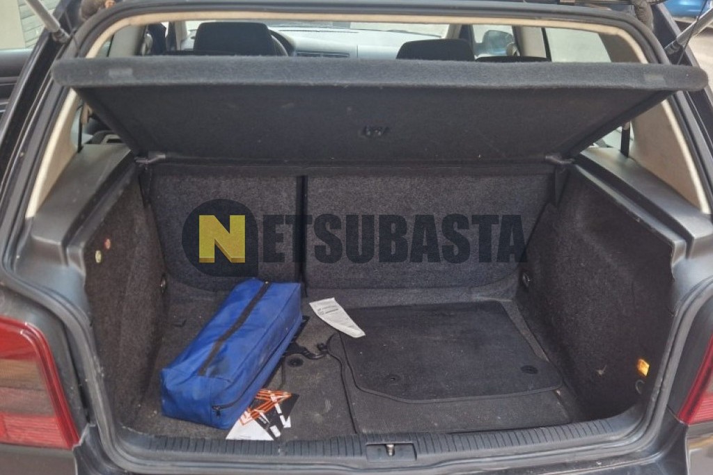 Volkswagen Golf 1.6 2002