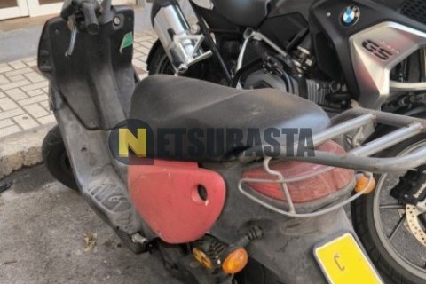 Suzuki BURGMAN 200 2011