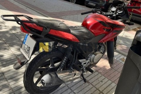 Suzuki BURGMAN 200 2011
