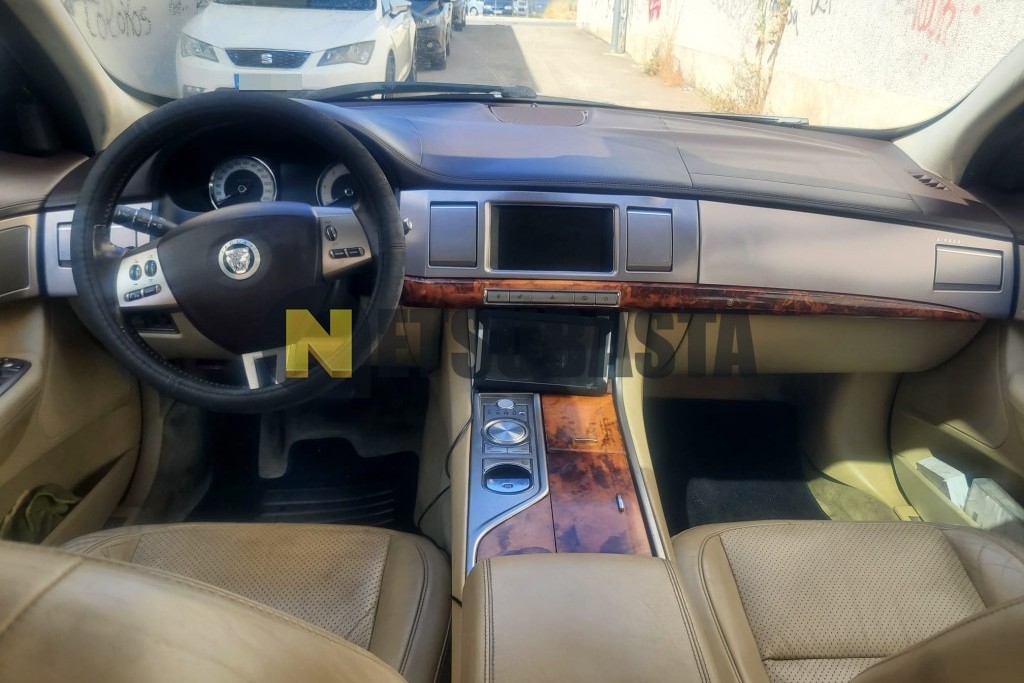 Jaguar XF 2.7D V6 2008