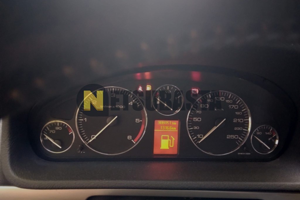 Peugeot 407 2.0 HDi 2004