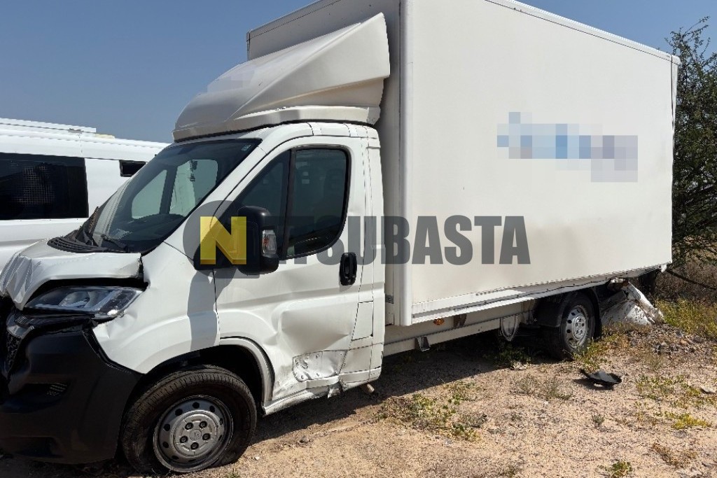 Citroën Jumper 2.2 BlueHDI Caja/Chasis 2021
