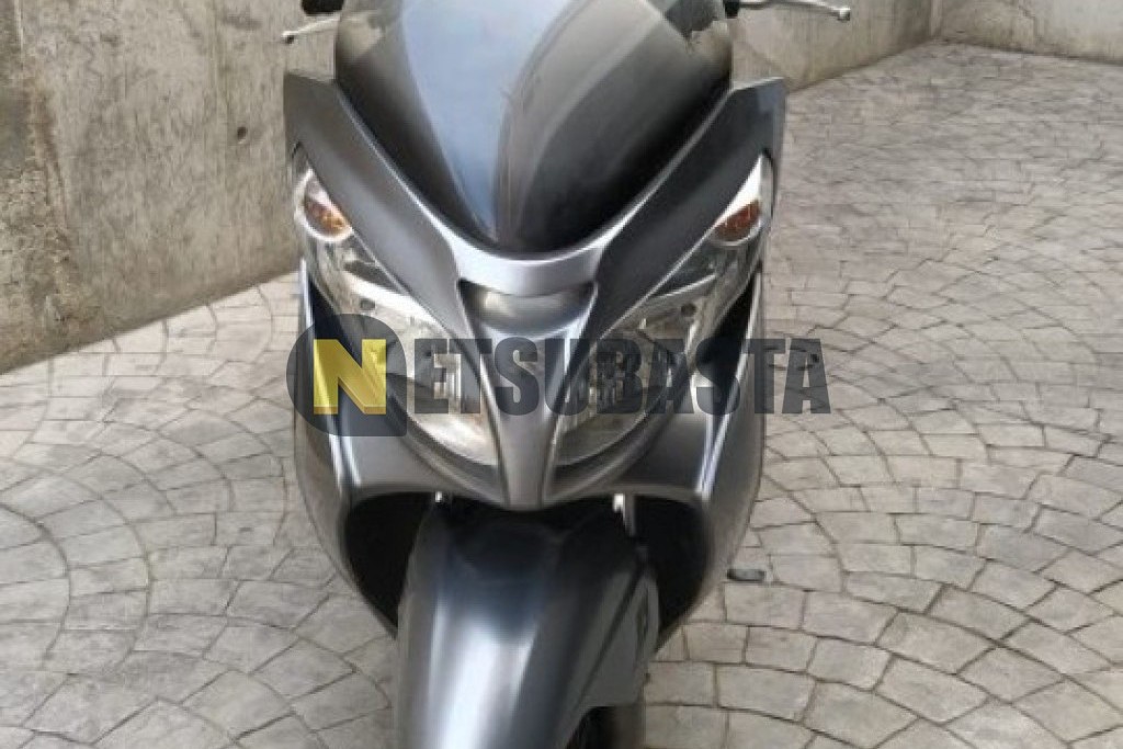 Suzuki Burgman 400 2006